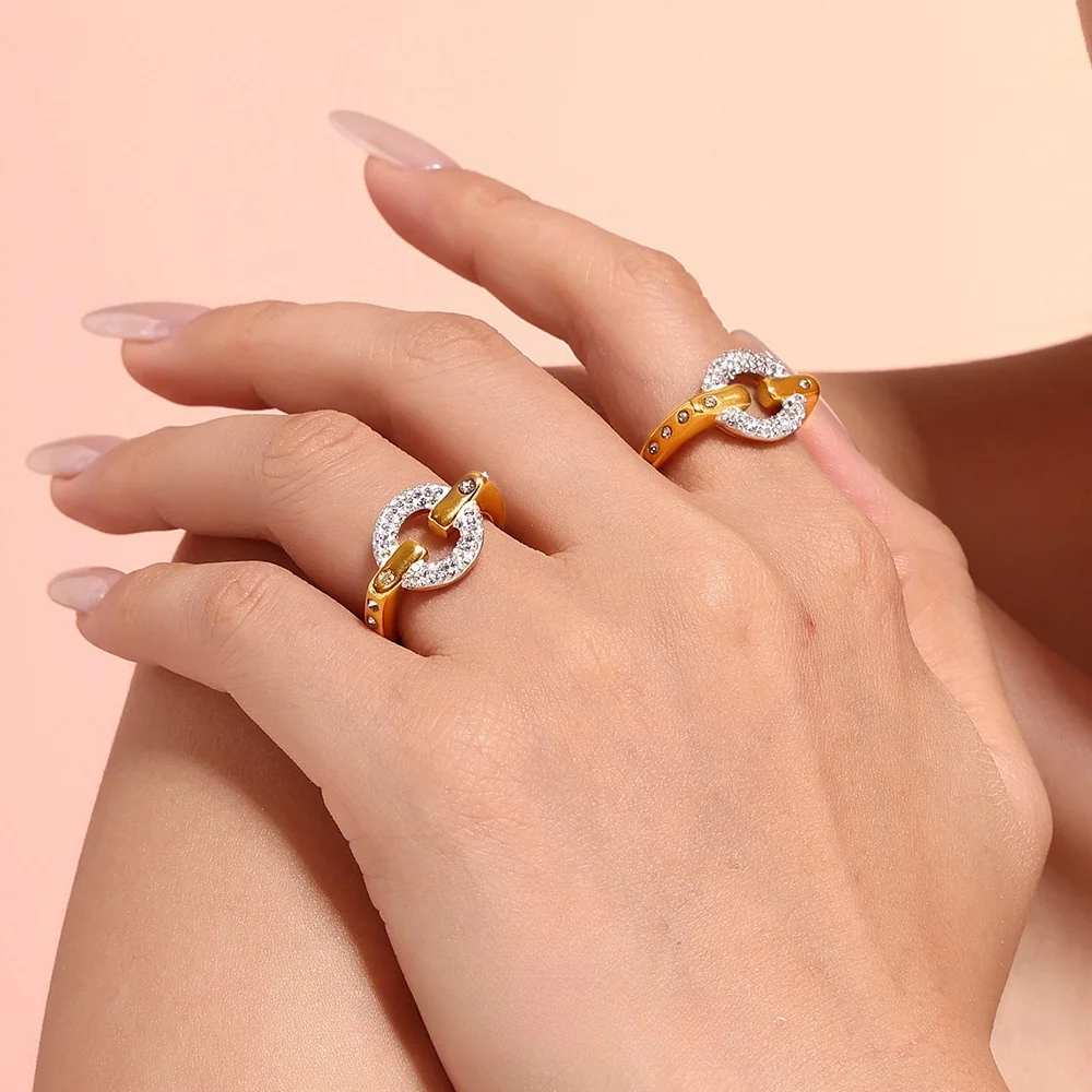 Fenyi Wholesale Fashion Starry Sky Rhinestone Plated 18k Real Gold Niche Light Luxury Anti-fading Stainless Steel Ring for Women