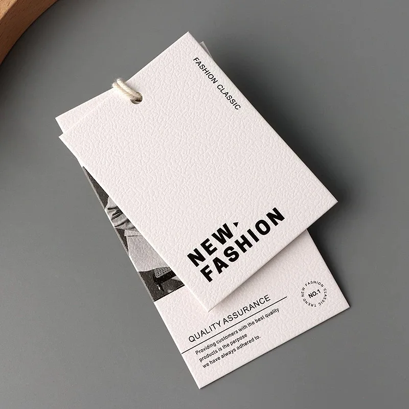 Custom Luxury Garment Swing Tags Clothes Tag With Custom Logo Paper Hang Tags With String for Clothing Own Logo