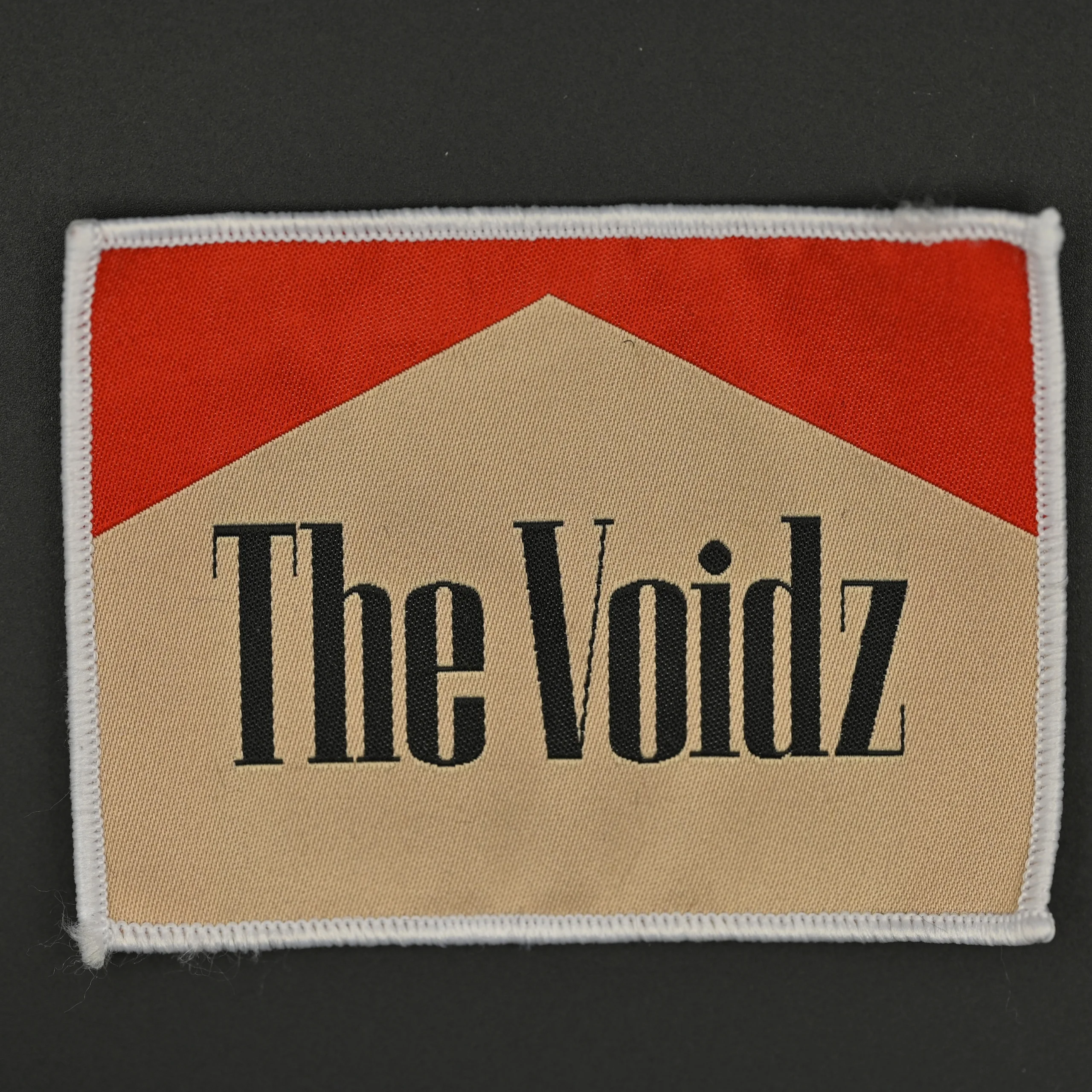 High Quality Iron on Patches Embroidered Patches Customize Your Own Design Hearts Shape Applique Cartoon Embroidery Patches