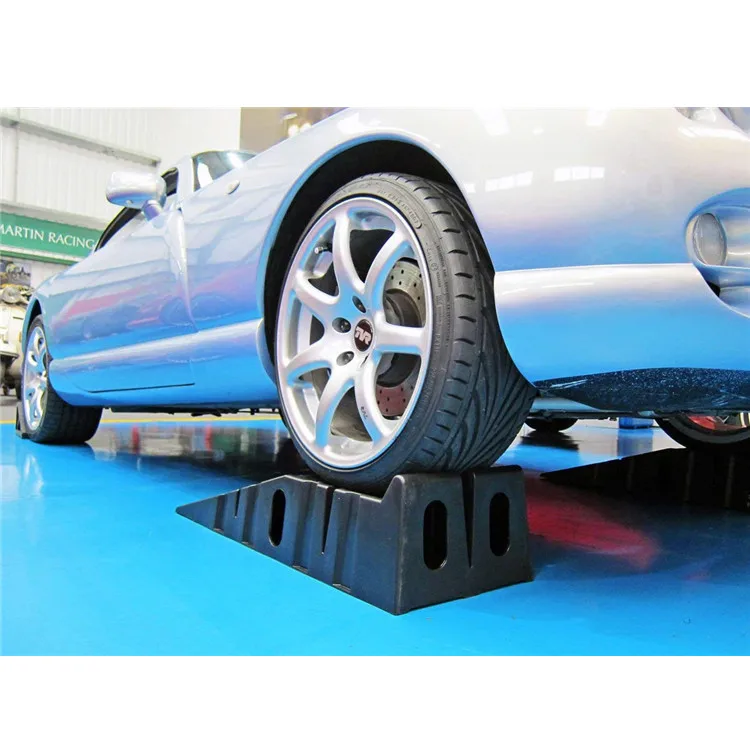 Easy-to-Use Outdoor Vehicle Equipment Plastic Ramp Car Tire Lift and Stopper for Vehicle Service