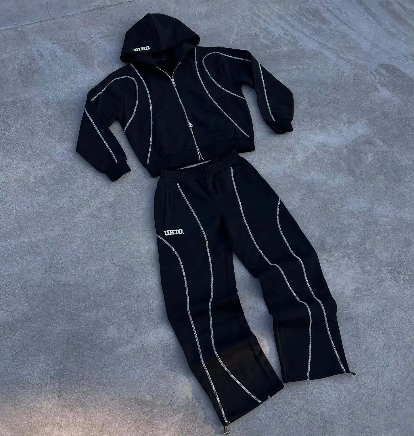 Essential Black Tribal 90s Men's Baggy Tracksuit 2 Piece Set Straight Leg and Zip up 400GSM Cut and Sew Custom Logo with Patch