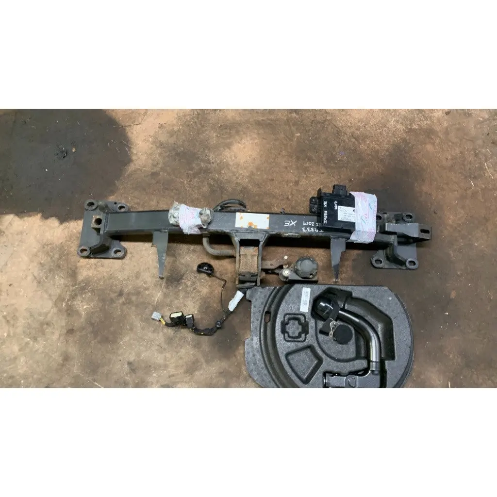 XE Vehicle Equipment Premium Towbar Kit